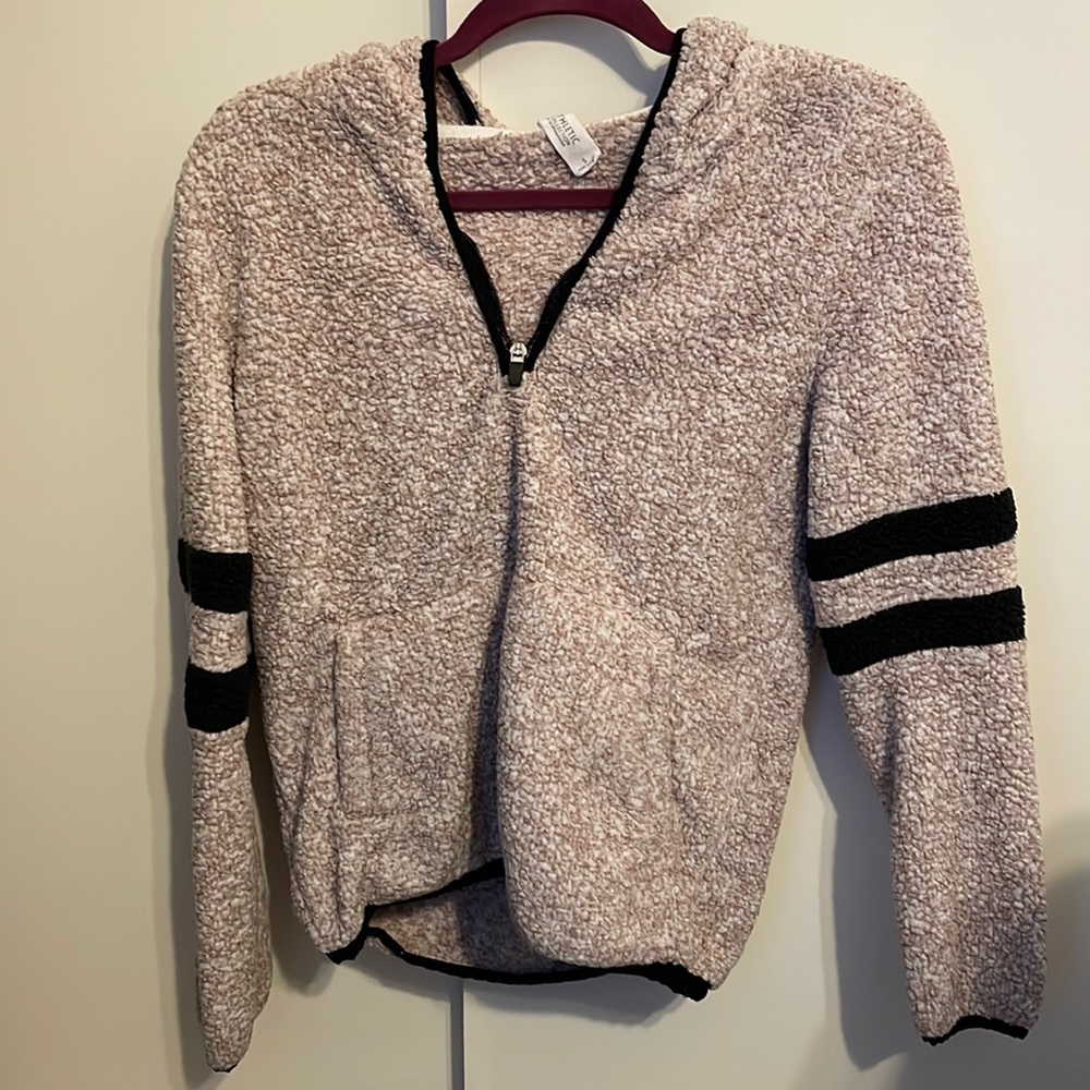 Very soft 26 international sweater